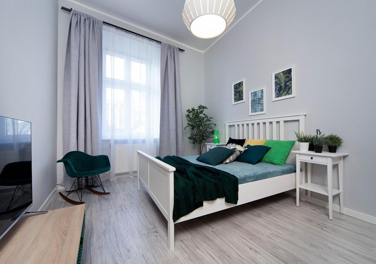 Around Market Square Apartments Krakow Exterior photo