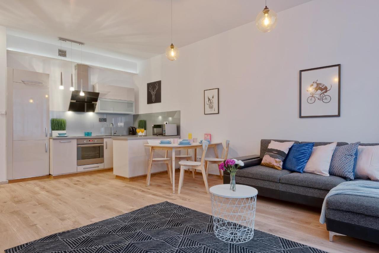 Around Market Square Apartments Krakow Room photo